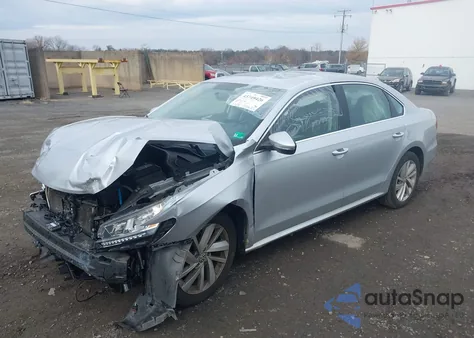 2018 Volkswagen Passat 2.0T Se из США, поврежденный, VIN 1VWBA7A32JC015457